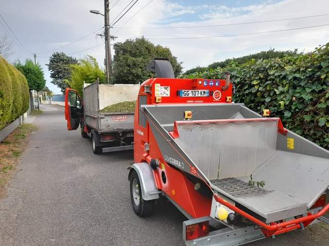 f51a4a54 3f93 4e43 be1a 0e8597fe81fd